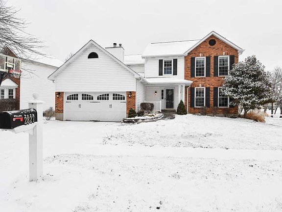 4th image of 2827 Belle Terre Ct