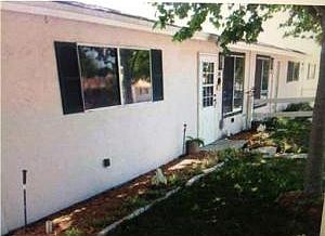 1st image of 325 E Rosewood Ln