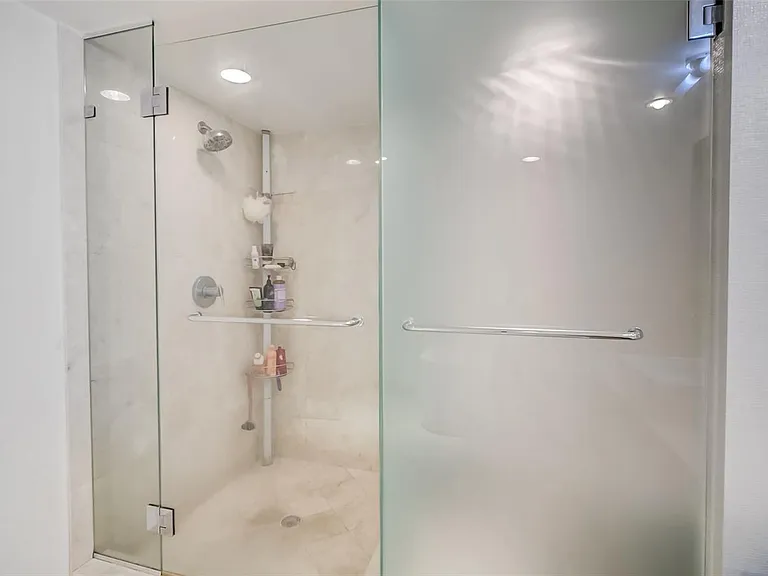 150 Sunny Isles Blvd #601 — Photo 6