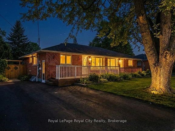 2nd image of 304 Victoria Rd N