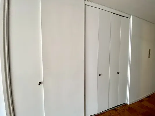 Rented by Corcoran | media 21