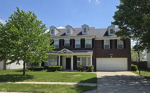 5643 N Rockingham Ln Photo 1