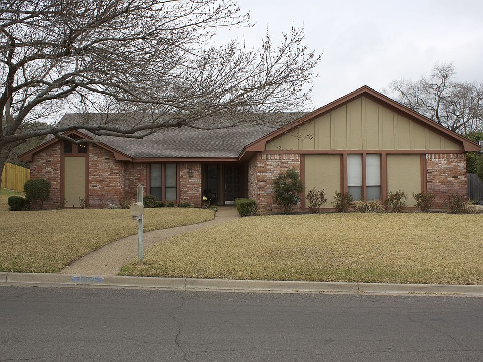 1st image of 10011 Sandalwood Dr