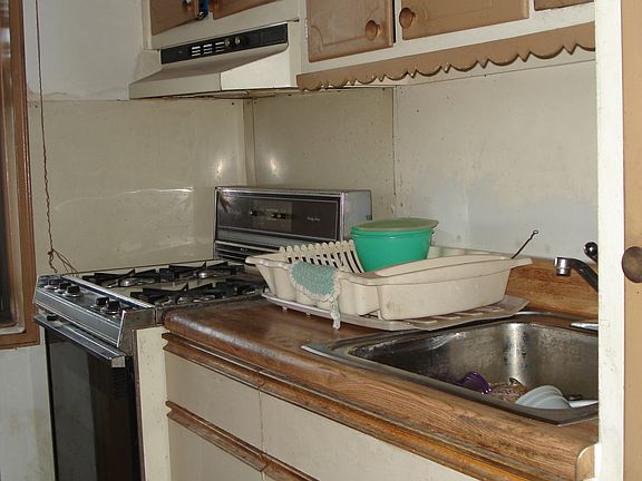 3rd image of 1 Fisher Dr APT 603