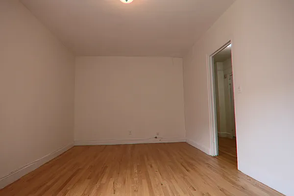 Rented by PMG Real Estate  | media 15