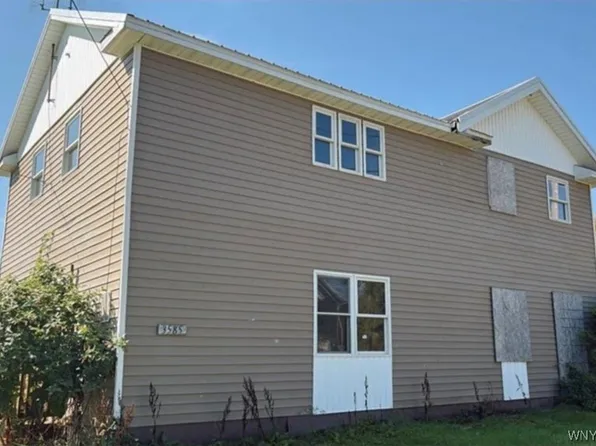 3585 Roszyk Hill Rd, Machias, NY 14101