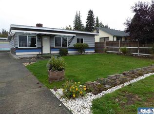 822 W 13th St, Port Angeles, WA