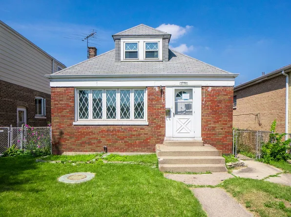 5136 S Luna Ave, Chicago, IL 60638