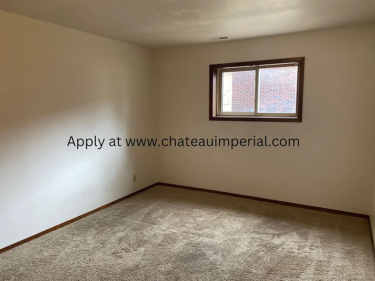 3010 Park Lane Dr — Photo 9