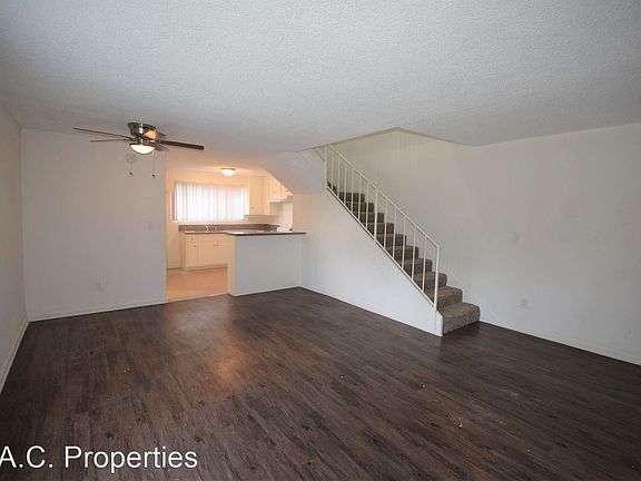 3rd image of 5321 Agnes Ave APT 1
