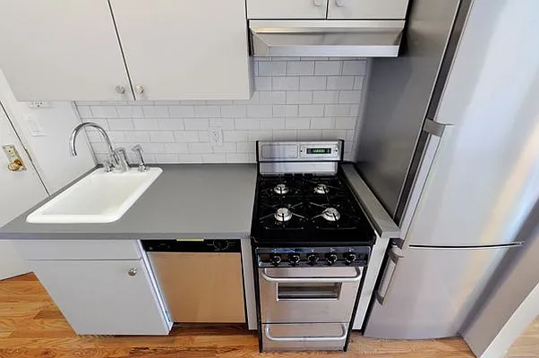 Rented by Aether Property Group | media 18