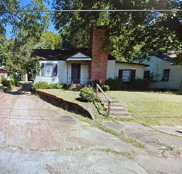 980 Adams St — Photo 1