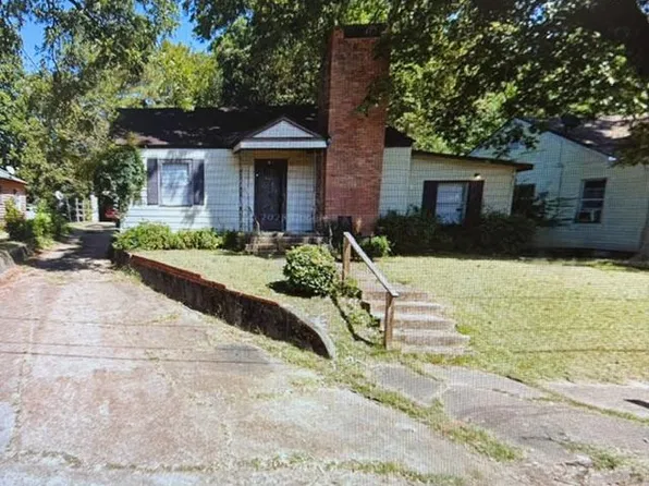 980 Adams St, Grenada, MS 38901