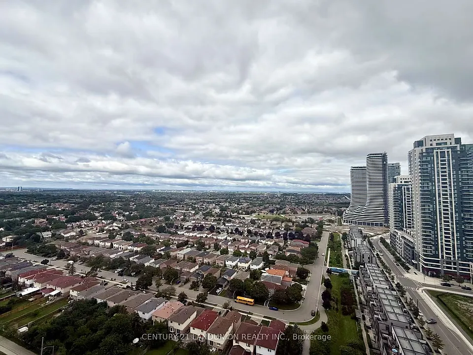 448 Burnhamthorpe Rd W #2003
