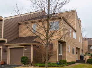 115 Hempstead Ct, Madison, NJ 07940