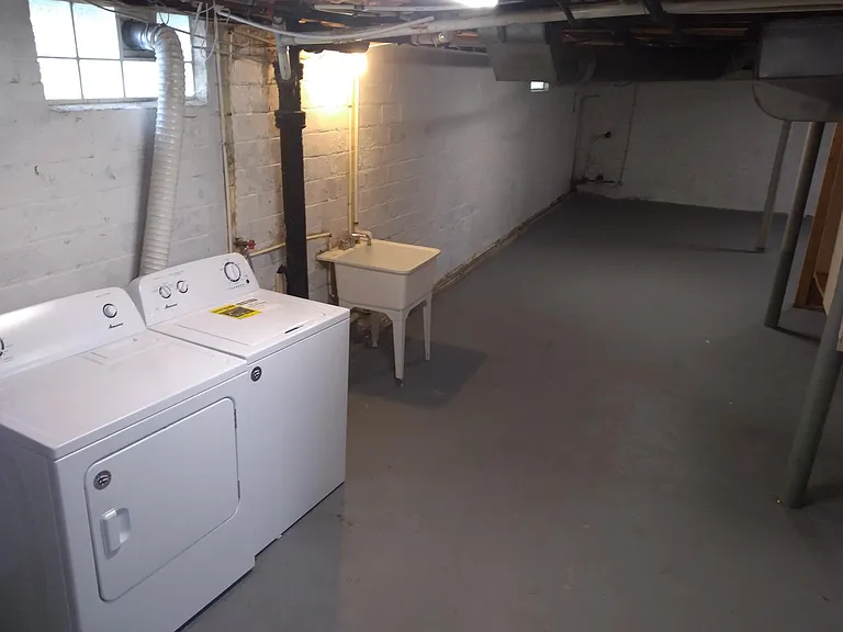 4401 Walker Ave — Photo 35