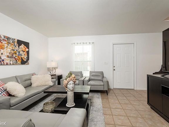 4th image of 311R Eldridge St