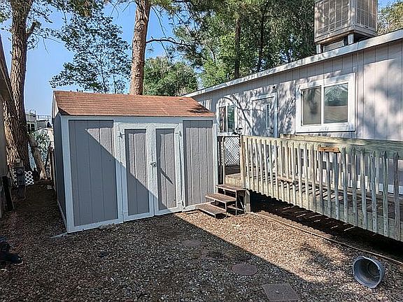 Quality shed extra storage. 