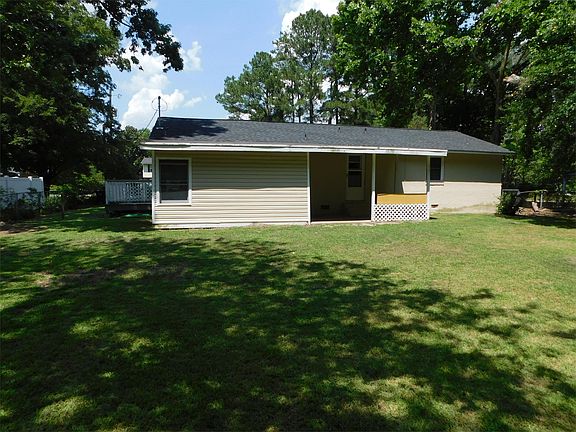 4th image of 306 Horseshoe Dr