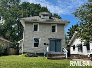 2339 S 10th St, Springfield, IL 62703