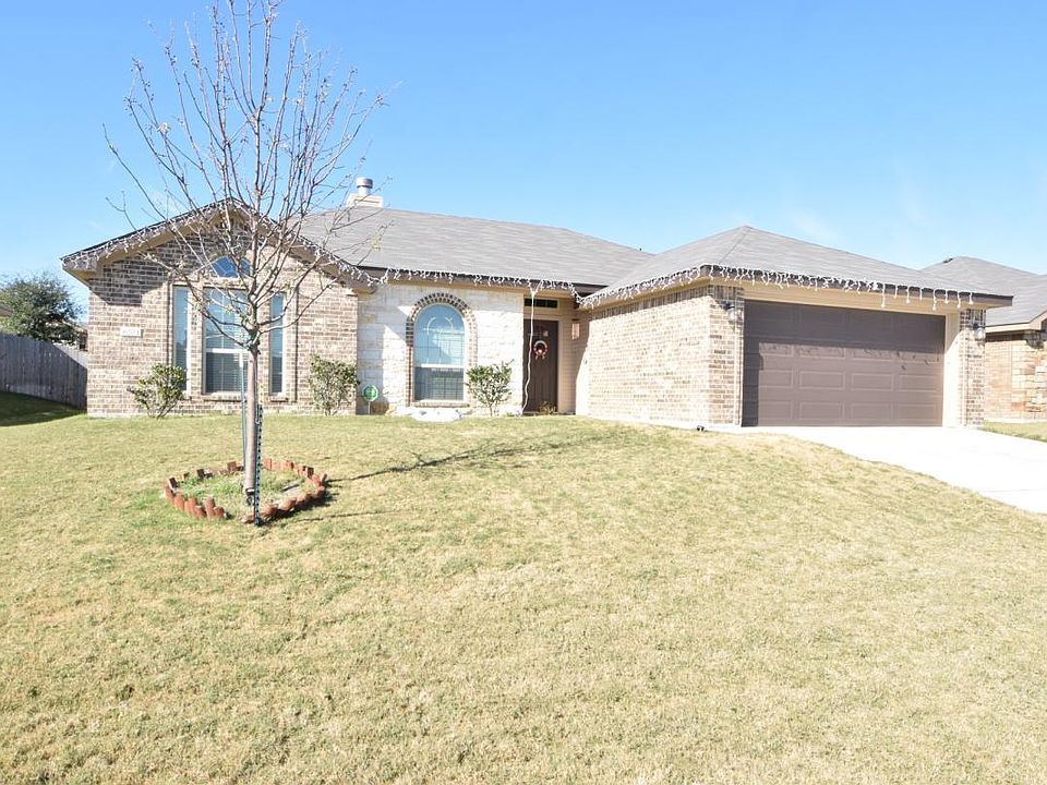 1st image of 6203 New Castle Dr