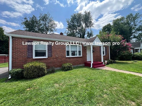 2nd image of 1623 Coveland Dr NW