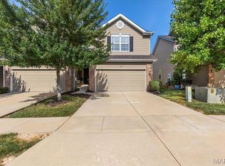 1809 Hyland Green Dr, O'Fallon, MO 63366