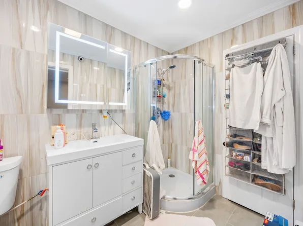 21 Thames Street image 13 of 16