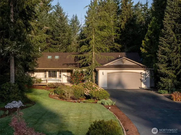 7255 Alpenview Place NW, Seabeck, WA 98380