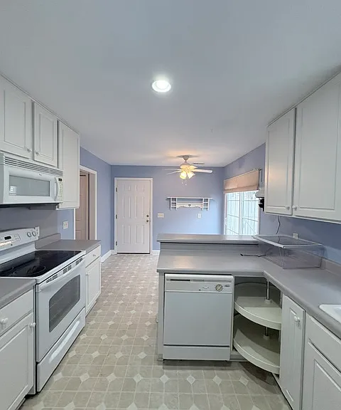 5218 Minnesota Dr — Photo 10