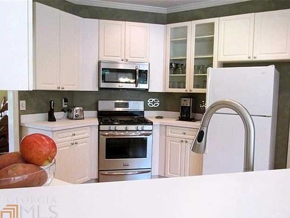 Kitchen with Stainless Built In Appliances