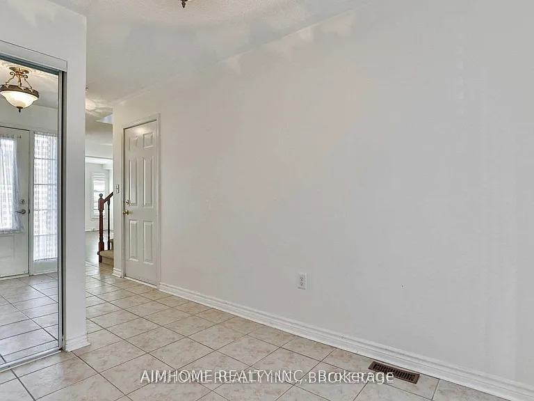 348 Kittridge Rd — Photo 5