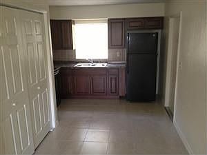 5th image of 8722 N 13th St APT B