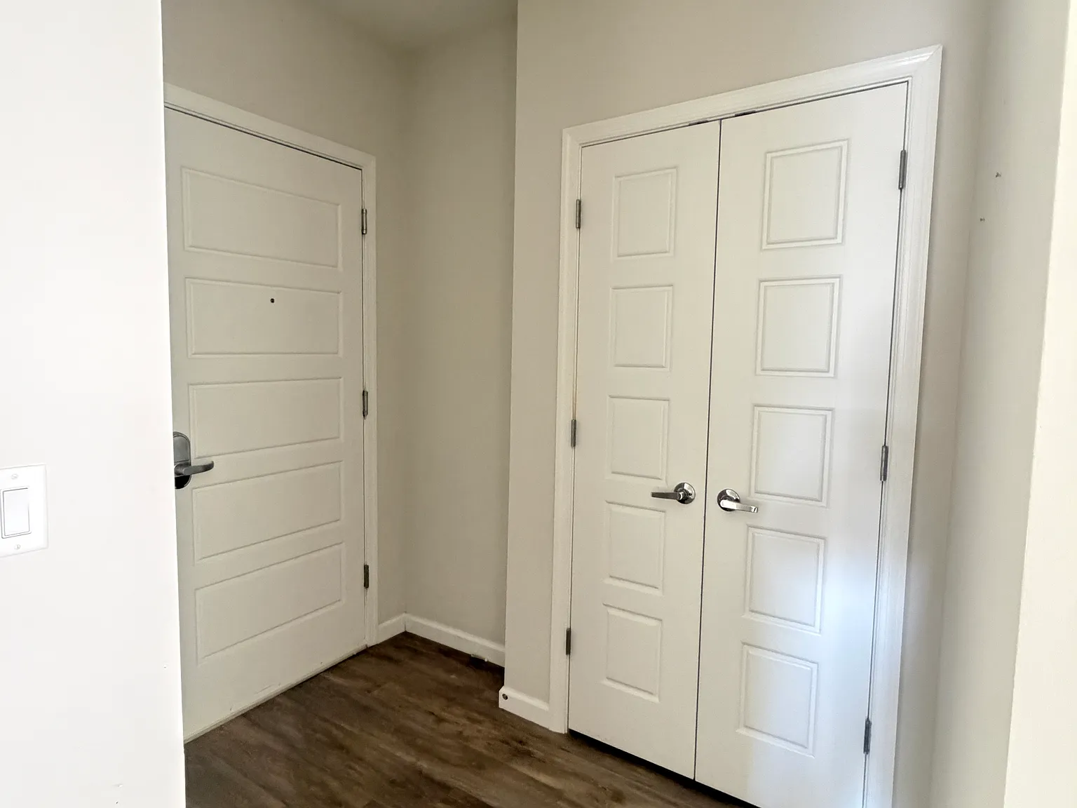 2 bed, 910 sqft, $2,800 — Photo 4
