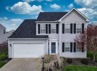 555 Rolling Brooke Way, Northfield, OH 44067