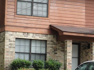 955 Dickenson Ave, Mobile, AL 36609