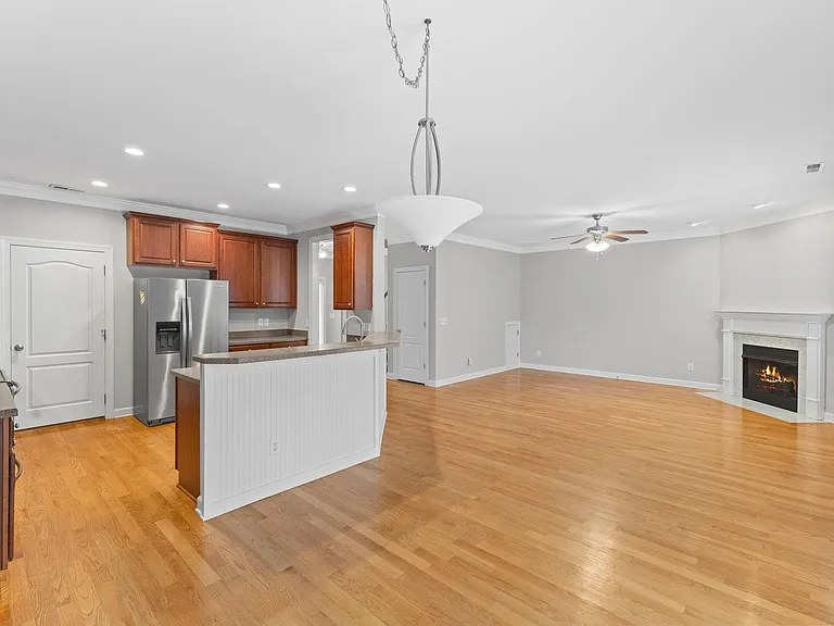 713 Magnolia Forest Ct — Photo 11