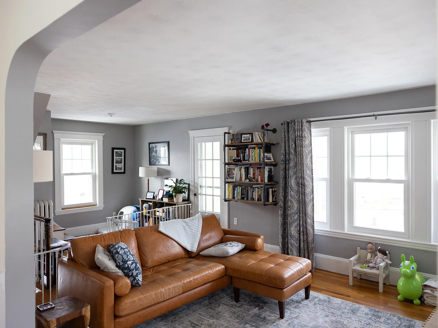 4 bed, 1724 sqft, $4,500 — Photo 3