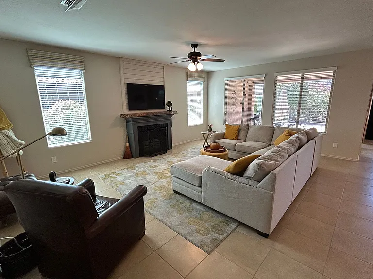 26864 W Piute Ave — Photo 5