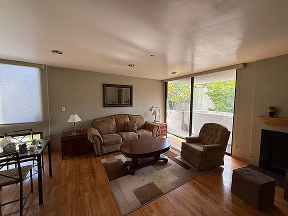 3rd image of 500 E Del Mar Blvd #0