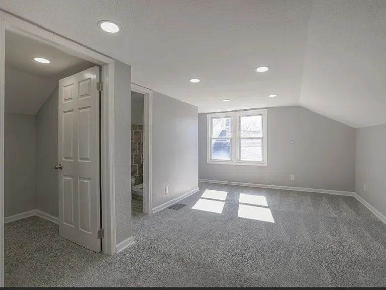 3305 Cleveland Ave — Photo 12