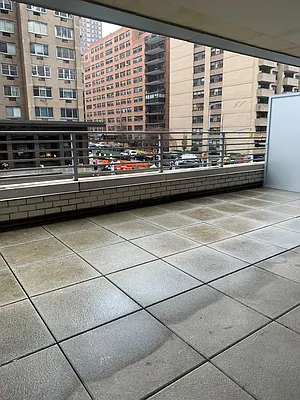 Rented by UES Management | media 27