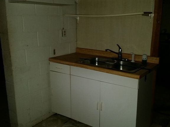 5th image of 410 Garfield St