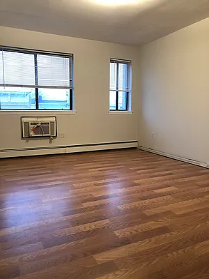 Rented by Irene Mihalios, LREB | media 9