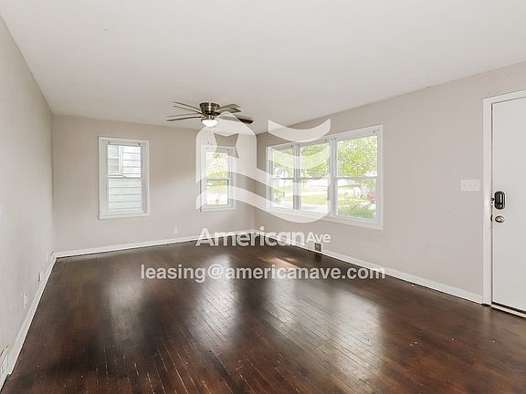 1439678_004_living_room_13964684.jpg