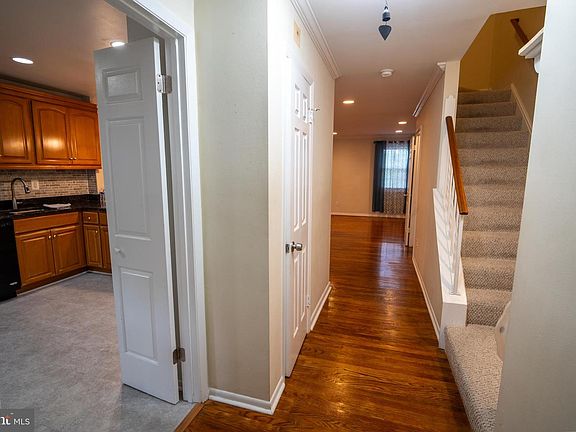 4th image of 11829 Old Columbia Pike #39