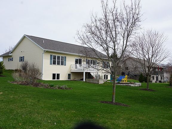 5th image of 615 S 17th Pl