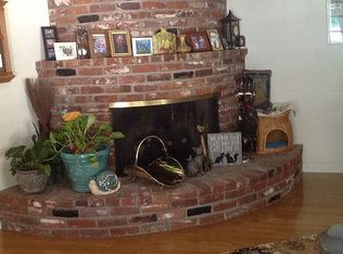 3695 Ranch Top Rd, Pasadena, CA 91107