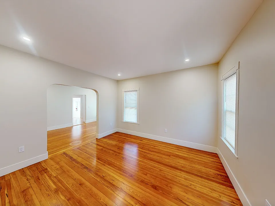 37 Litchfield St #5