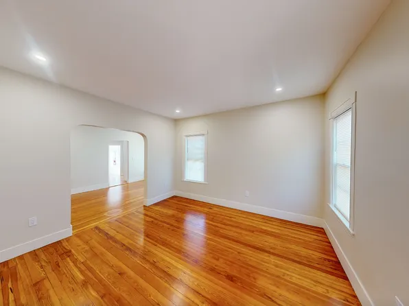 37 Litchfield St #5, Brighton, MA 02135